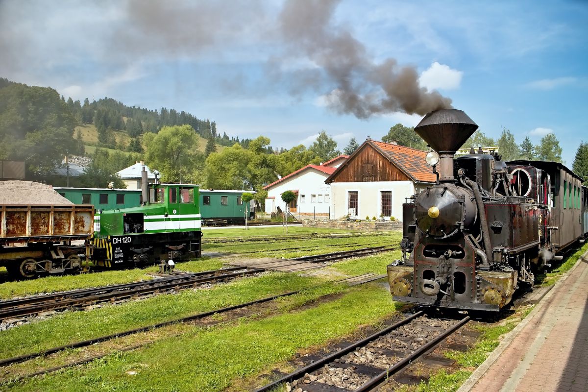 Čiernohronská železnica