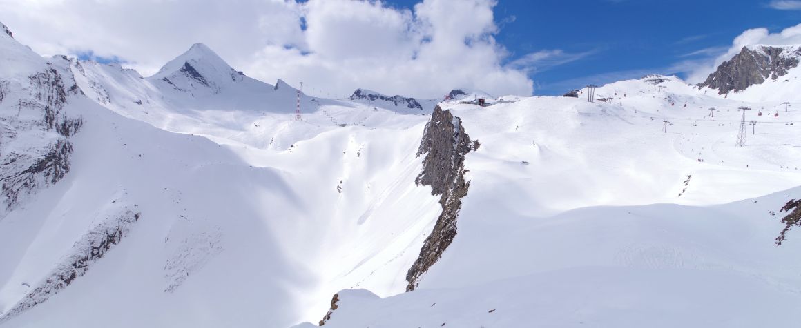Ledovcový areál Kitzsteinhorn, Kaprun, Rakousko Ledovcový areál Kitzsteinhorn, Kaprun, Rakousko